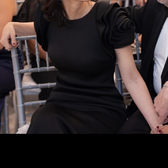 Badgley Mischka Collection Rosette-Sleeve Neoprene Gown - Picture 4 of 4